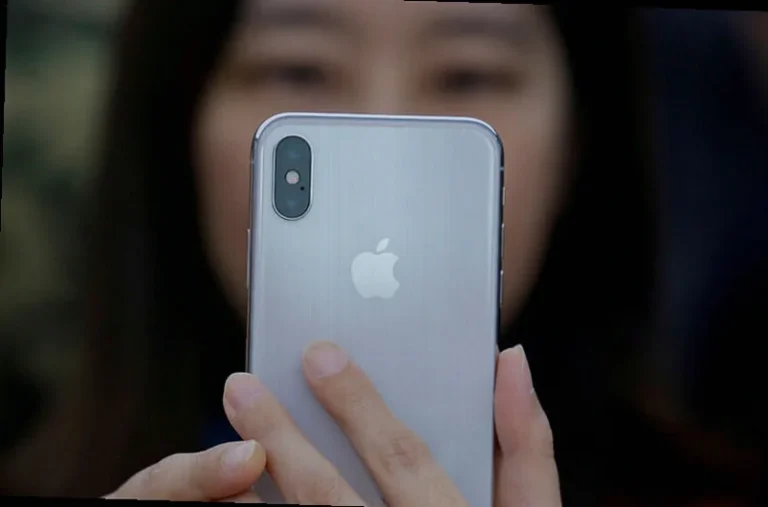 apple-awards-bonuses-iphone-designers-1518