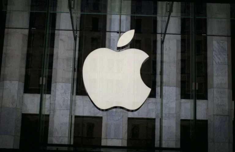 apple-plans-open-siri-rival-9f00