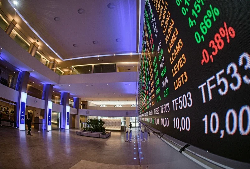 brazil-stocks-higher-close-trade-1a56