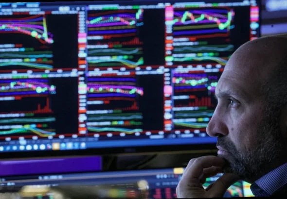 canada-stocks-higher-close-trade-f021