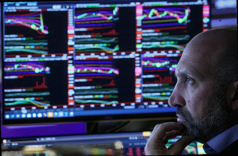 canada-stocks-higher-close-trade-f021