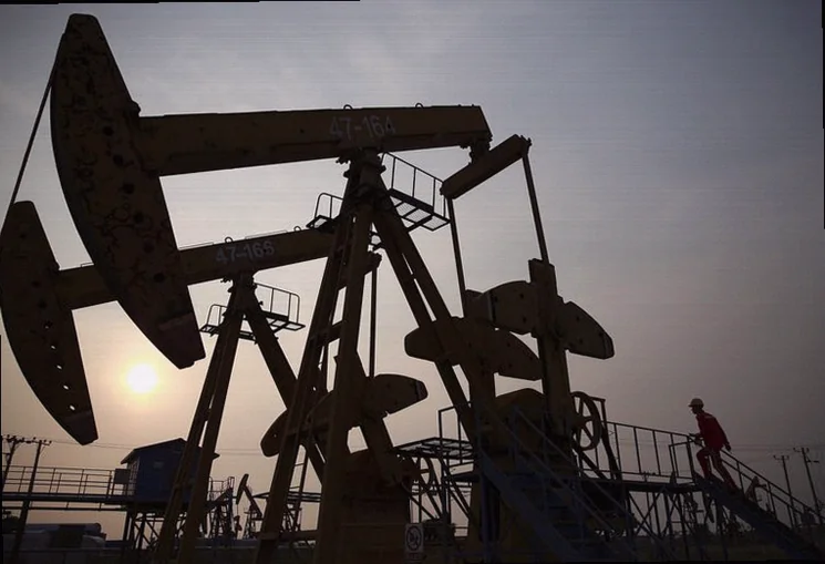 cathay-pacific-raises-fuel-surcharges-8c77