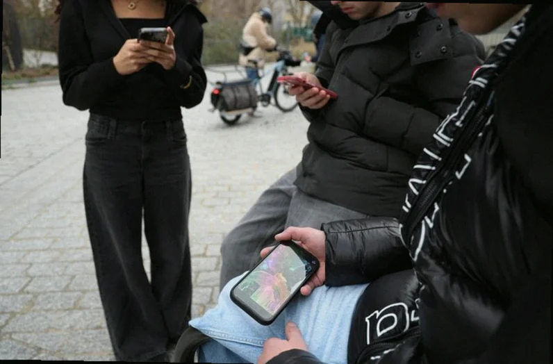 factbox-australia-europe-countries-move-423b