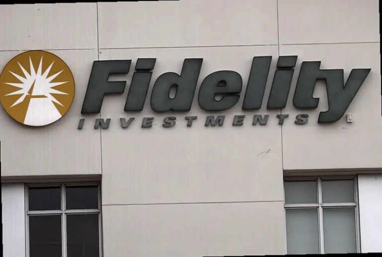 fidelity-beats-lawsuit-fees-439-7676