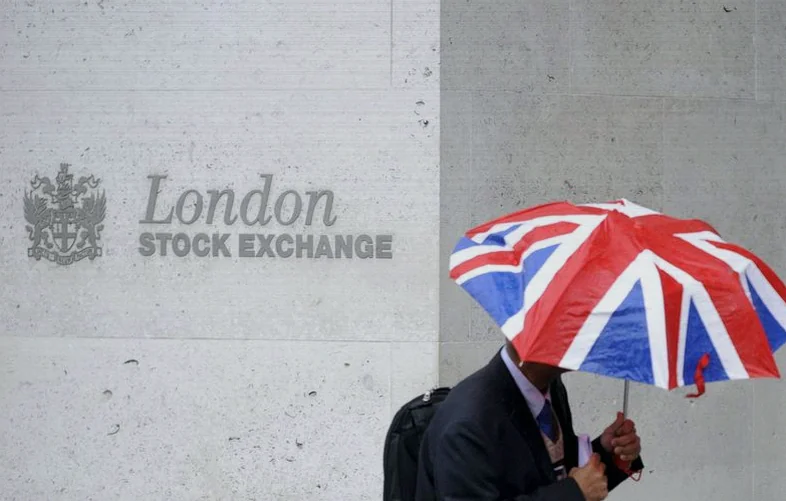 ftse-100-today-equities-slide-3402