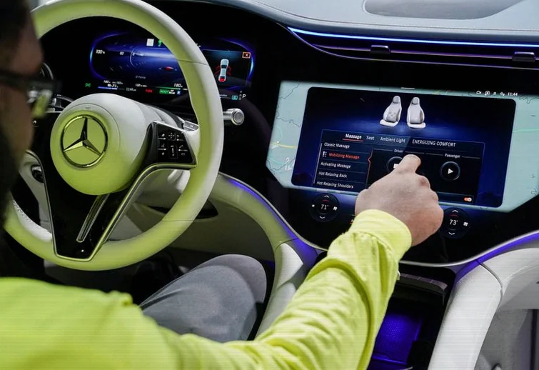 german-automaker-mercedes-benz-invest-c9ec