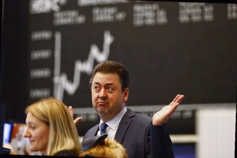 germany-stocks-lower-close-trade-4bfc