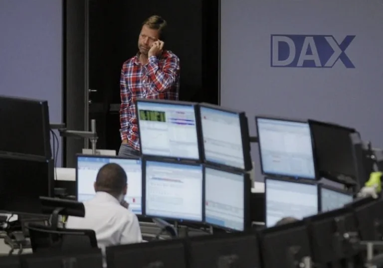 germany-stocks-lower-close-trade-f619