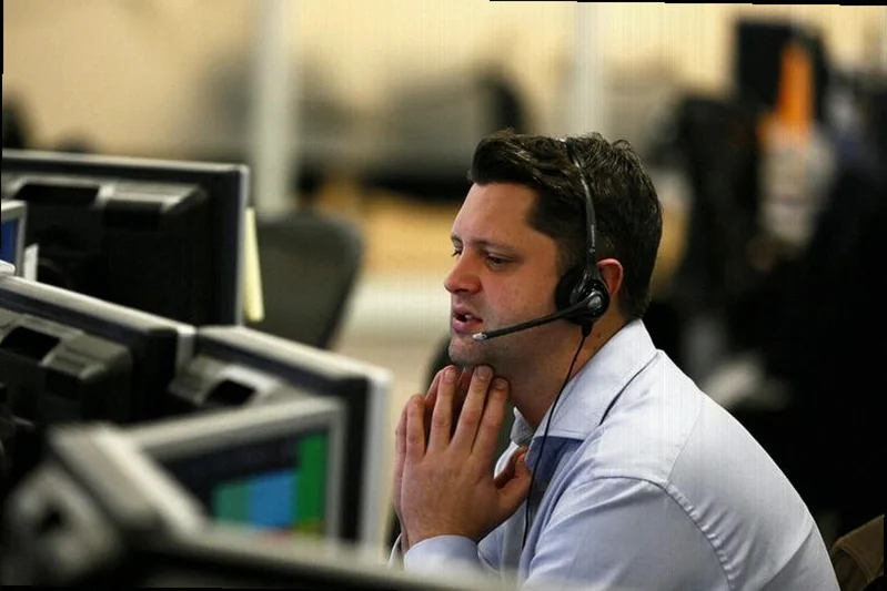 hedge-funds-cut-global-equity-3b8f