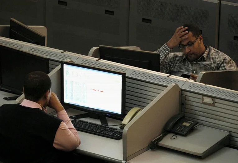 intuitive-surgical-stock-moat-lies-8f0d