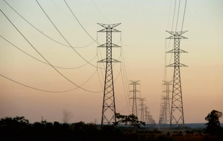 inwit-jumps-report-ardian-brookfield-3f9f