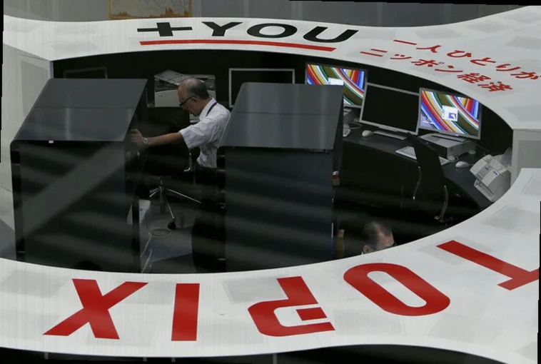 japan-stocks-lower-close-trade-6b6c