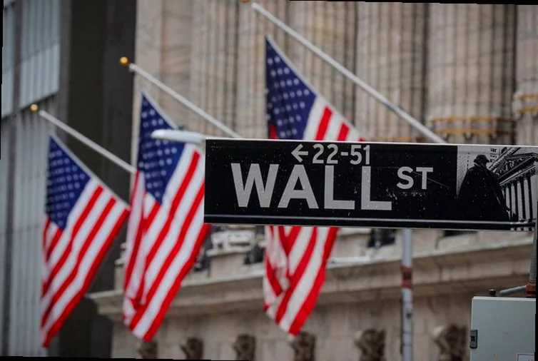 lucrative-bets-anticipated-trump-policy-247d