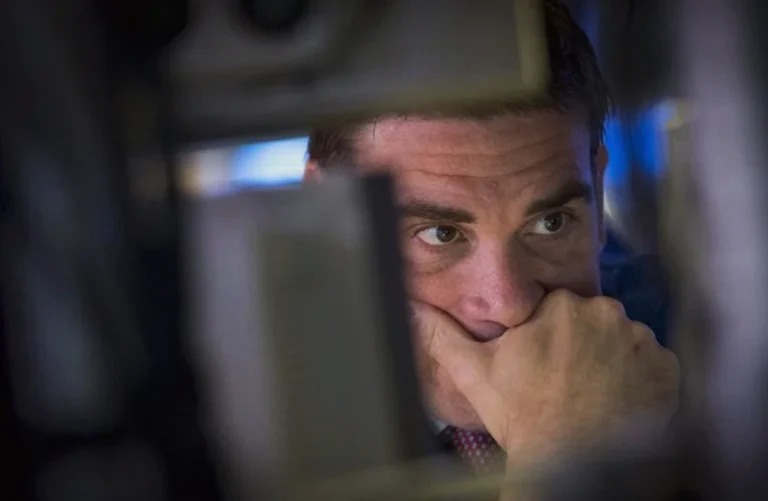 makemytrip-shares-fall-after-short-19ec