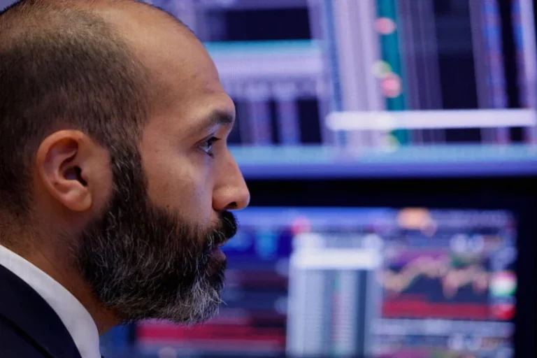 materials-stock-faces-rare-earth-2e29