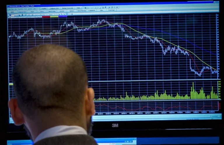 norman-broadbent-swings-profit-net-5d92