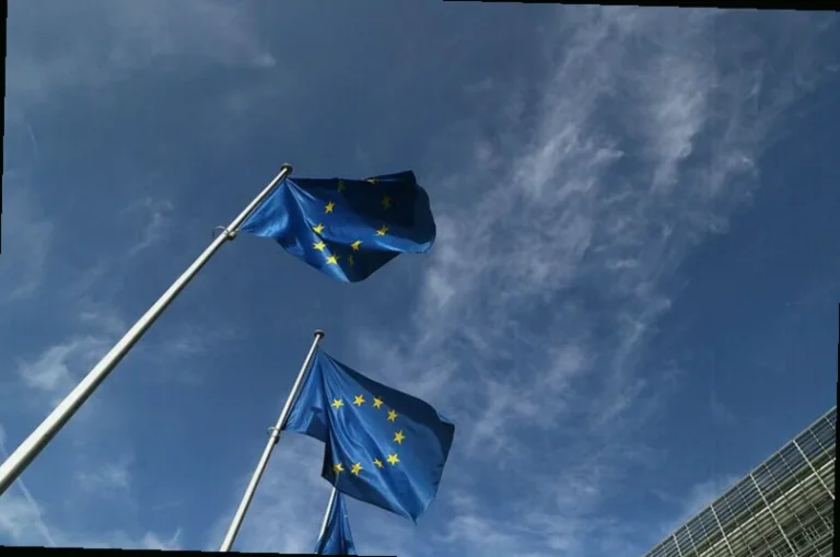 reaches-deal-fine-online-platforms-d4c9