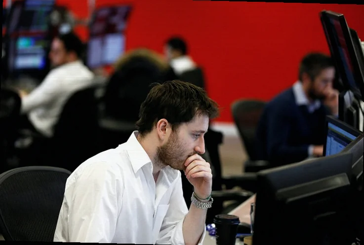 sofi-shares-fall-despite-announcing-a18f