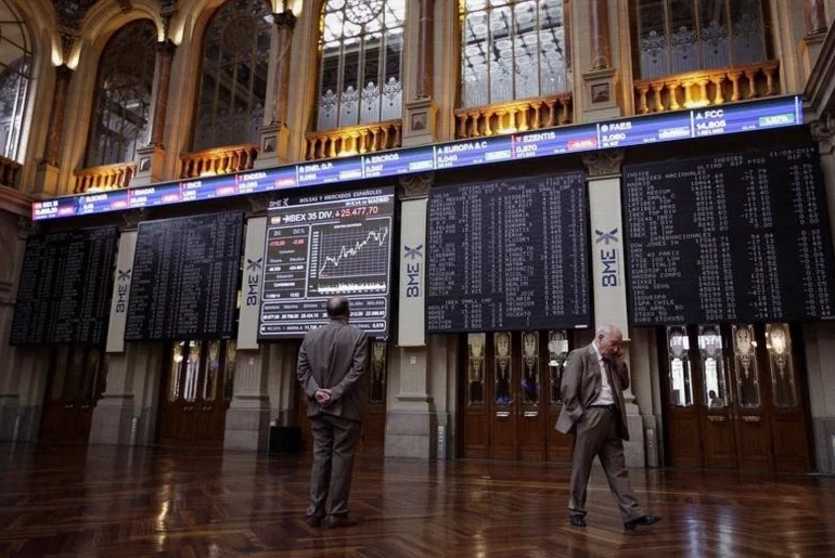 spain-stocks-higher-close-trade-05dc