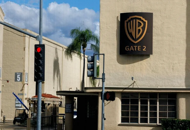 warner-bros-shareholders-vote-110-0e3b