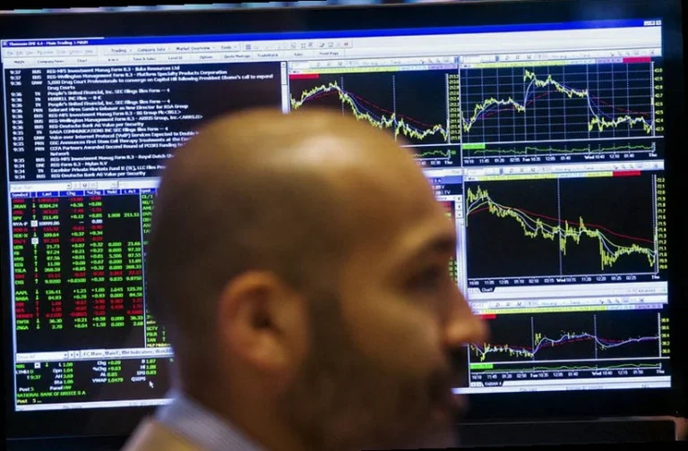 wave-life-sciences-stock-tumbles-03e7