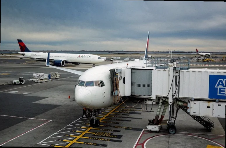 airline-travel-industries-see-immediate-832c