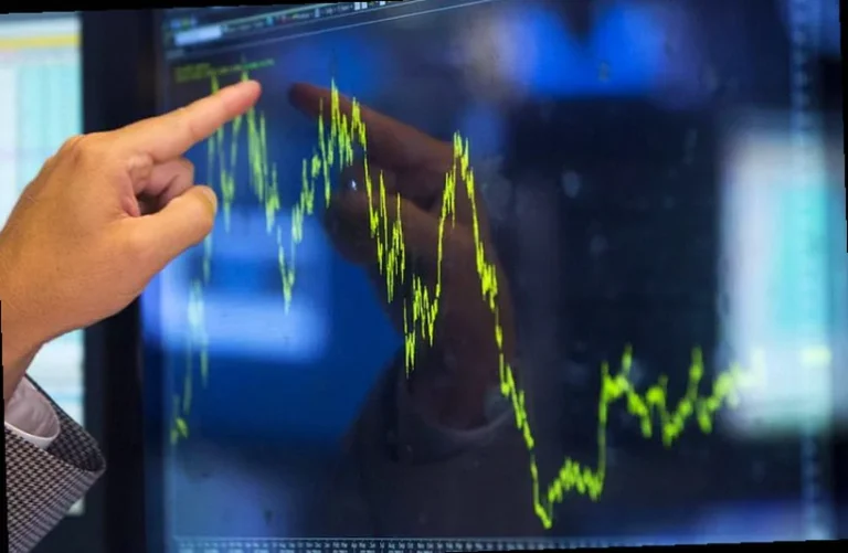 algoma-steel-stock-rises-defence-7324