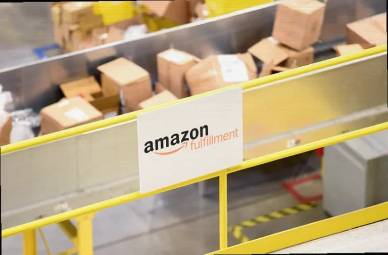 amazon-reaches-delivery-agreement-postal-cce2