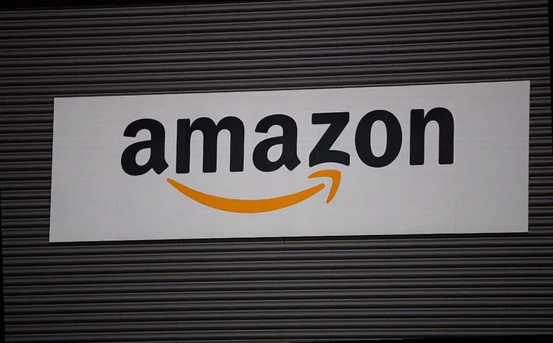 amazon-signs-billion-deal-satellite-df0d