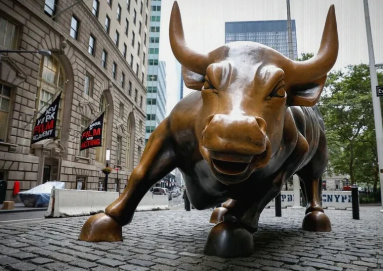 analysis-most-companies-seen-sticking-928a