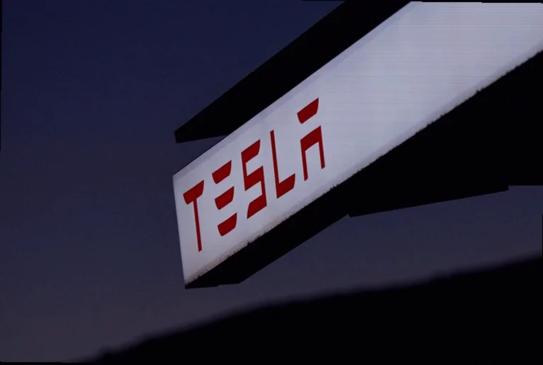 analysts-flag-capex-slower-rollout-6e68