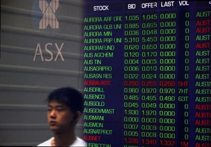 australia-stocks-higher-close-trade-d611