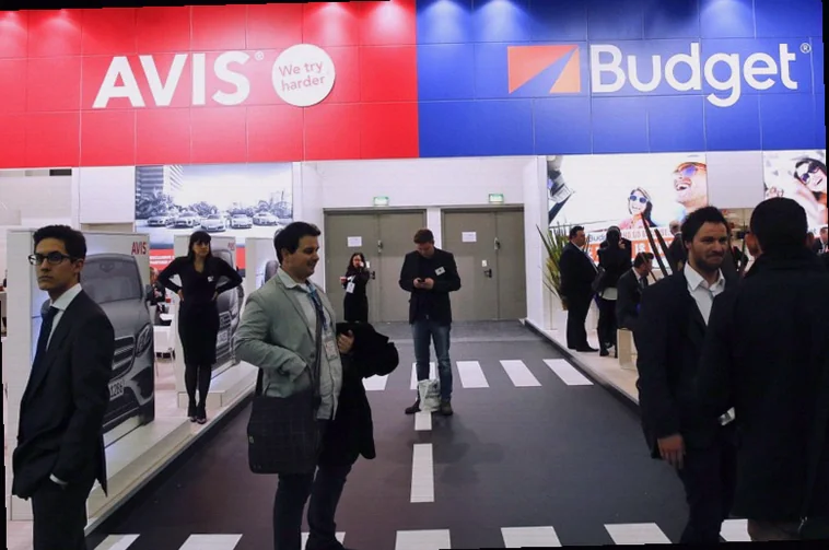 avis-budget-stock-falls-after-136e