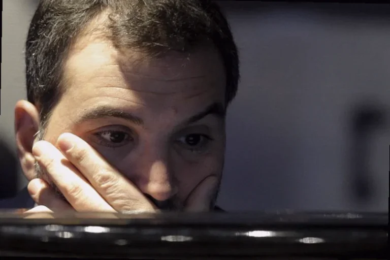 barclays-cuts-auto-retail-estimates-3883