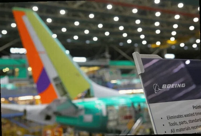 boeing-posts-smaller-than-expected-d387