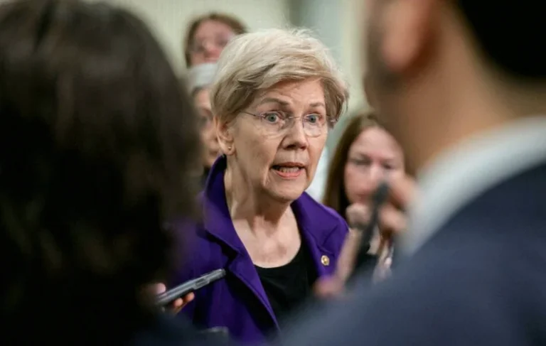 democrats-keep-pressure-trump-regulators-7449