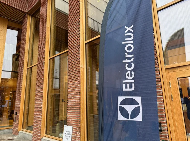 electrolux-plans-about-billion-share-6e5c