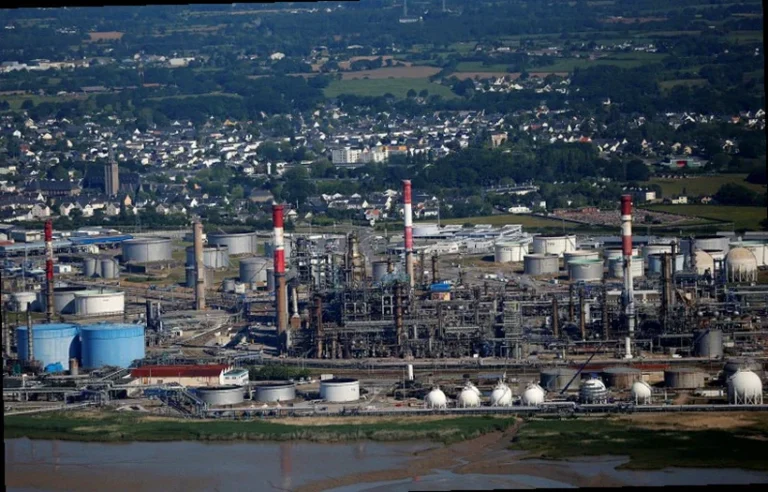 energy-focus-stock-soars-300-df90