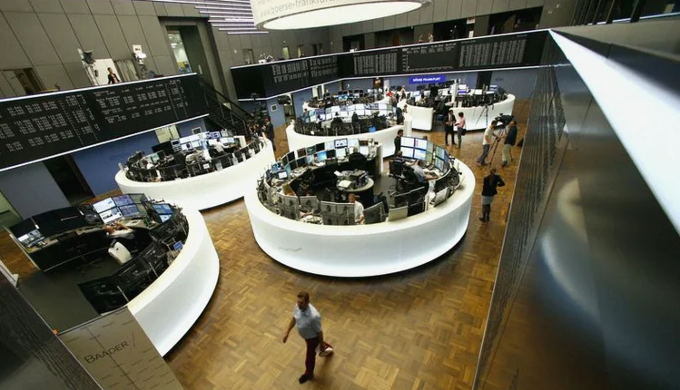 european-stocks-choppy-amid-earnings-4920