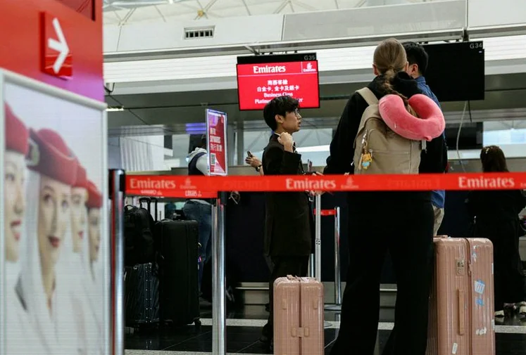 factbox-airlines-cancel-flights-amid-21ce