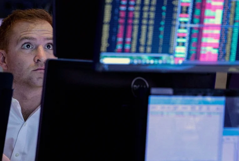 finland-stocks-higher-close-trade-4389