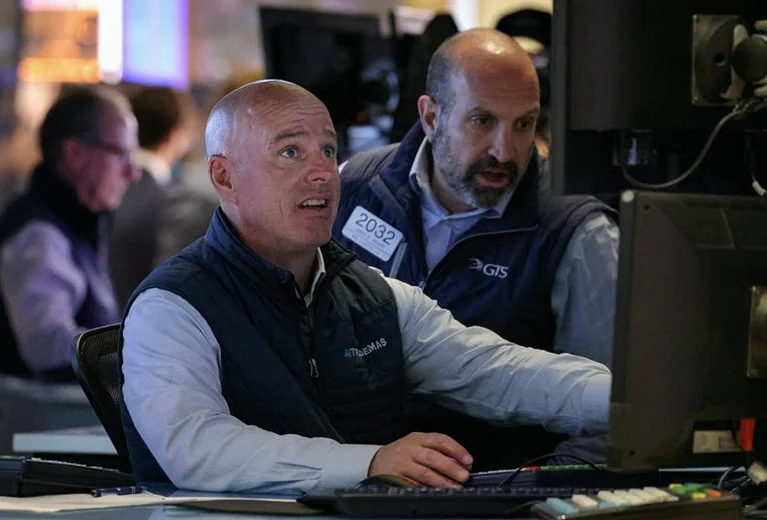 finland-stocks-lower-close-trade-c73d