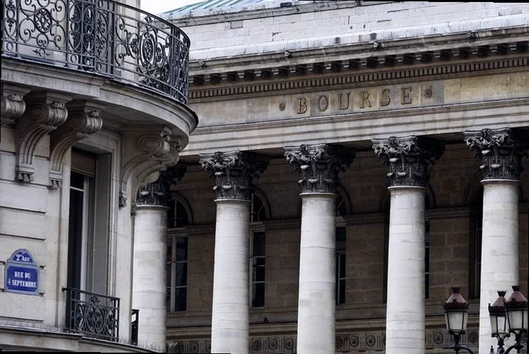 france-stocks-lower-close-trade-b3e1