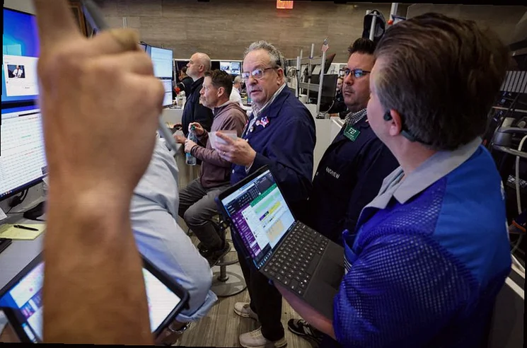 fuchs-sets-2031-goals-analysts-f616