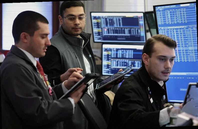 global-equity-fund-inflows-surge-aa8a