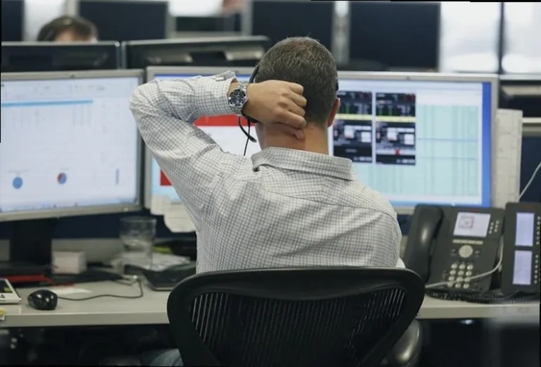 goldman-finds-tech-job-displacement-7181