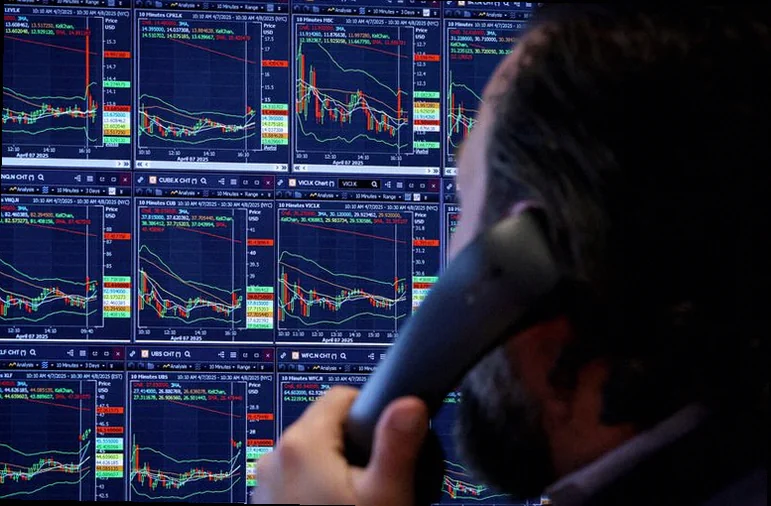 goldman-sachs-initiates-dynatrace-buy-21cb