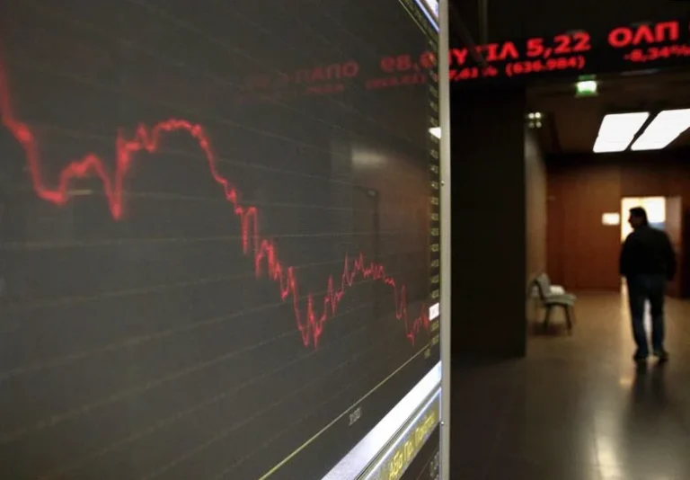greece-stocks-higher-close-trade-2cae