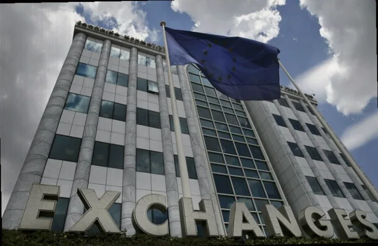 greece-stocks-higher-close-trade-63a2