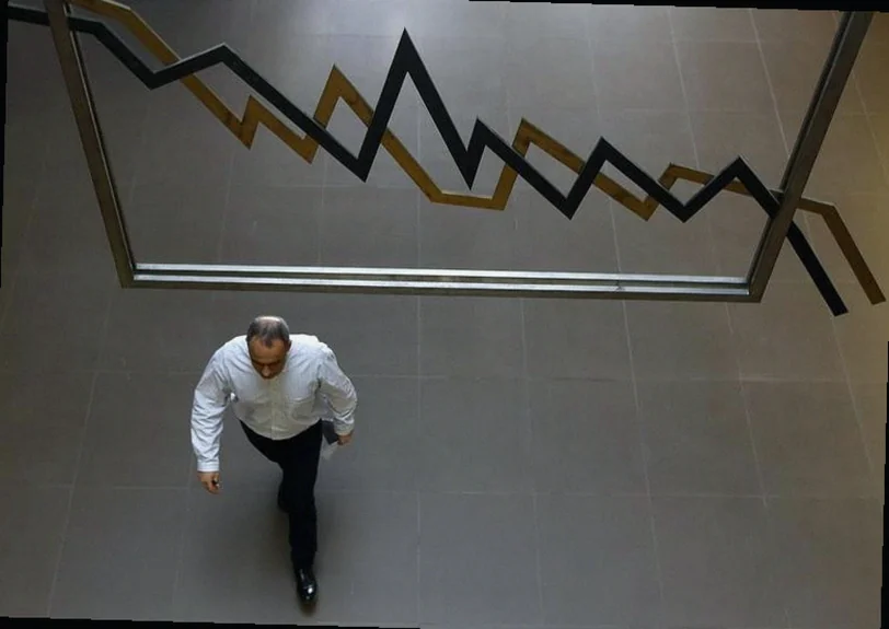 greece-stocks-lower-close-trade-41e3